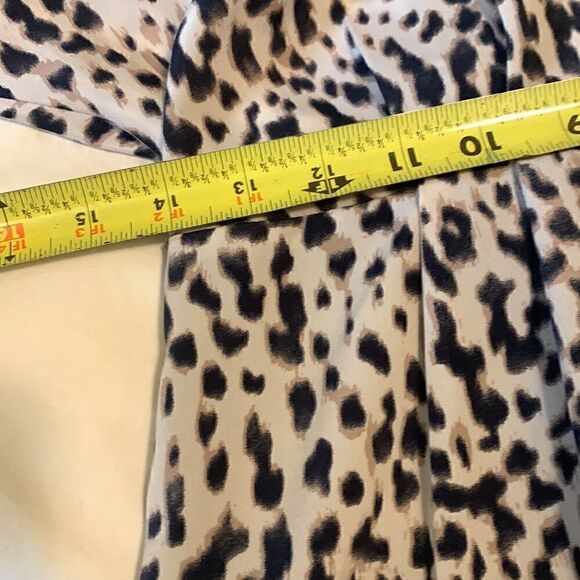 COLLECTIVE CONCEPTs, small, open wide neck, 3/4 sleeve, zip back, lined - Picture 9 of 12